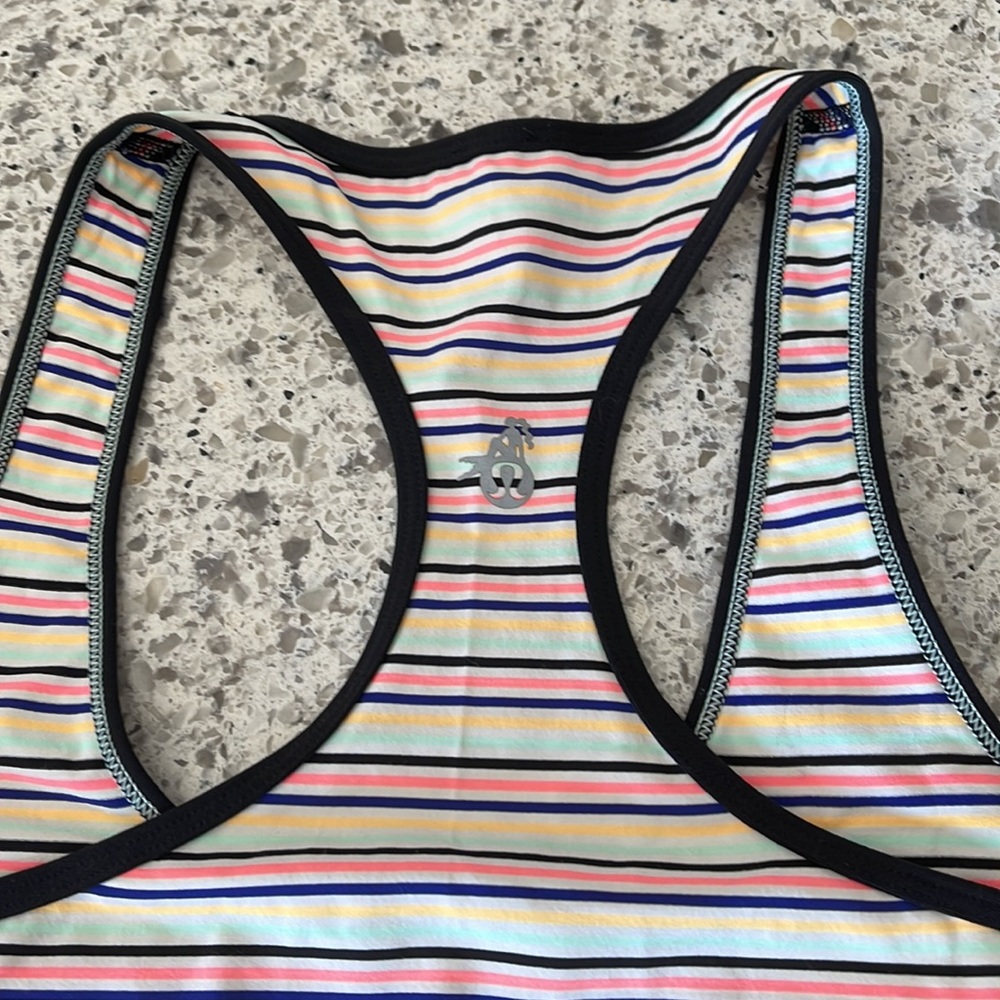 Lululemon seawheeze cool racerback tank top luxtreme size 10